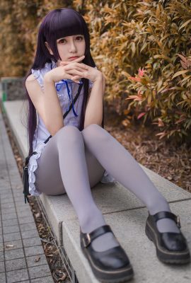 白金Saki – 短裙美絲校服