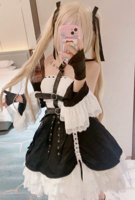 好吃的鹿鹿And luluight – 頂級Cos白虎美少女私拍福利Part01 (62P)