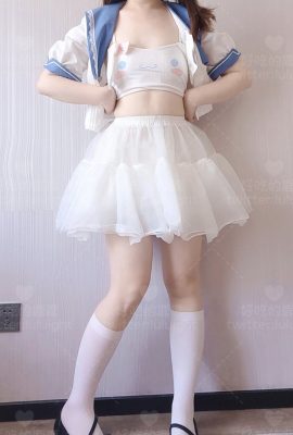 好吃的鹿鹿And luluight – 頂級Cos白虎俏莉私拍福利Part05 (61P)