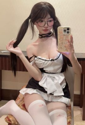 jasmine甜醬– 超嫩福利姬少女爆漿勾人小妖精Part01 (47P)