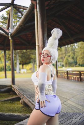 丹妮爾·維多維利 – 綾瀨聖子